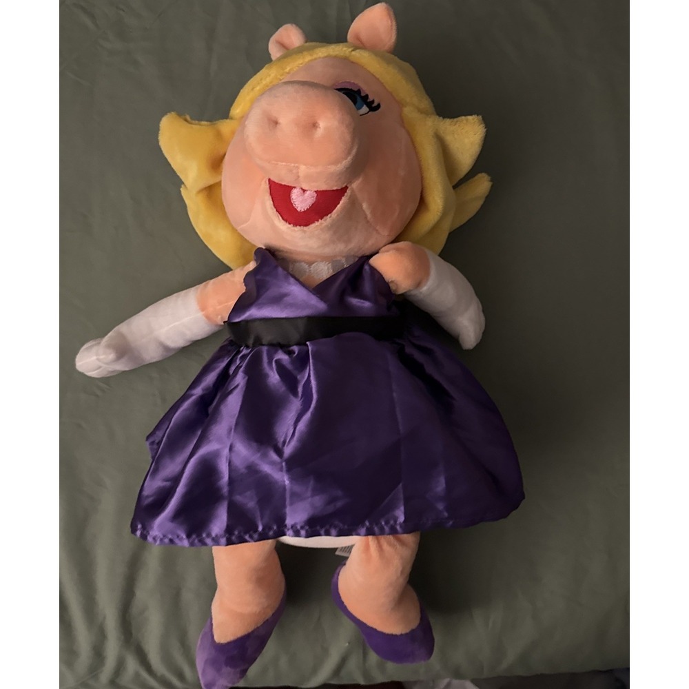 Muppets Miss Piggy Limited Edition Plush 18 inches Scentsy Buddy